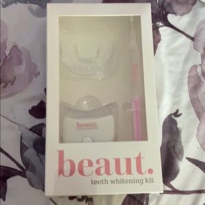 Beaut. Teeth whitening kit